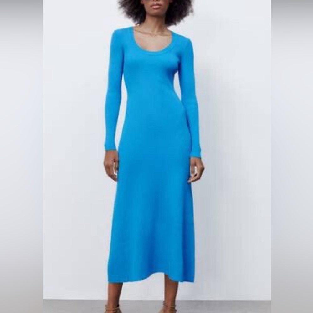 Zara blue knit long sleeve dress